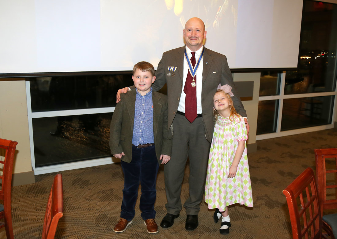 sar-bradley-hayes-with-two-of-three-22-feb-2019_orig